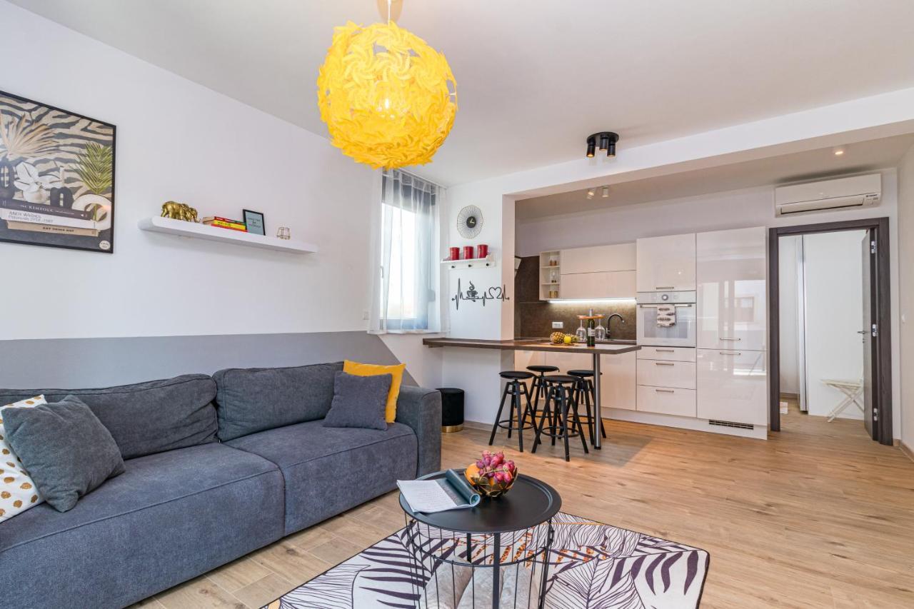 Apartment M****, New City Apartment + Parking PUY 외부 사진