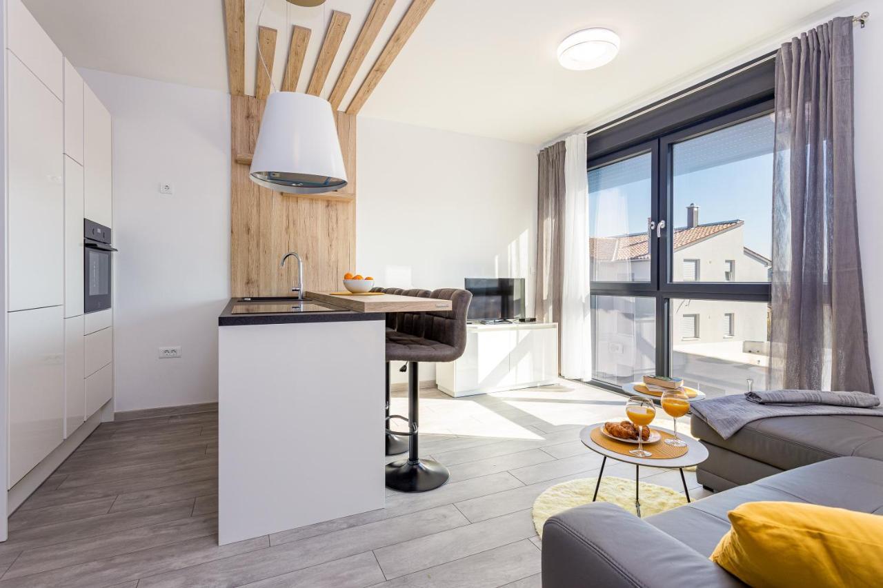 Apartment M****, New City Apartment + Parking PUY 외부 사진
