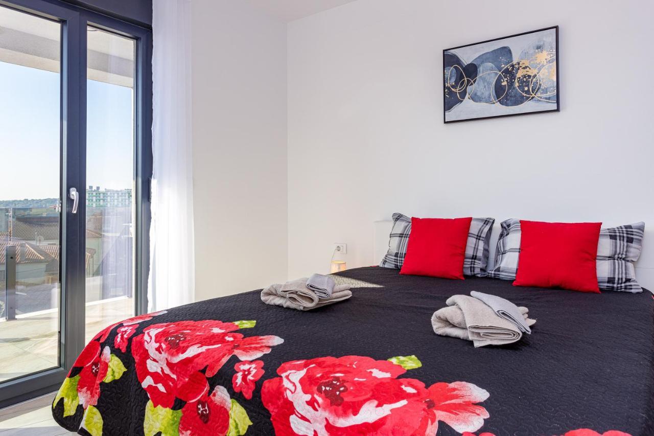Apartment M****, New City Apartment + Parking PUY 외부 사진