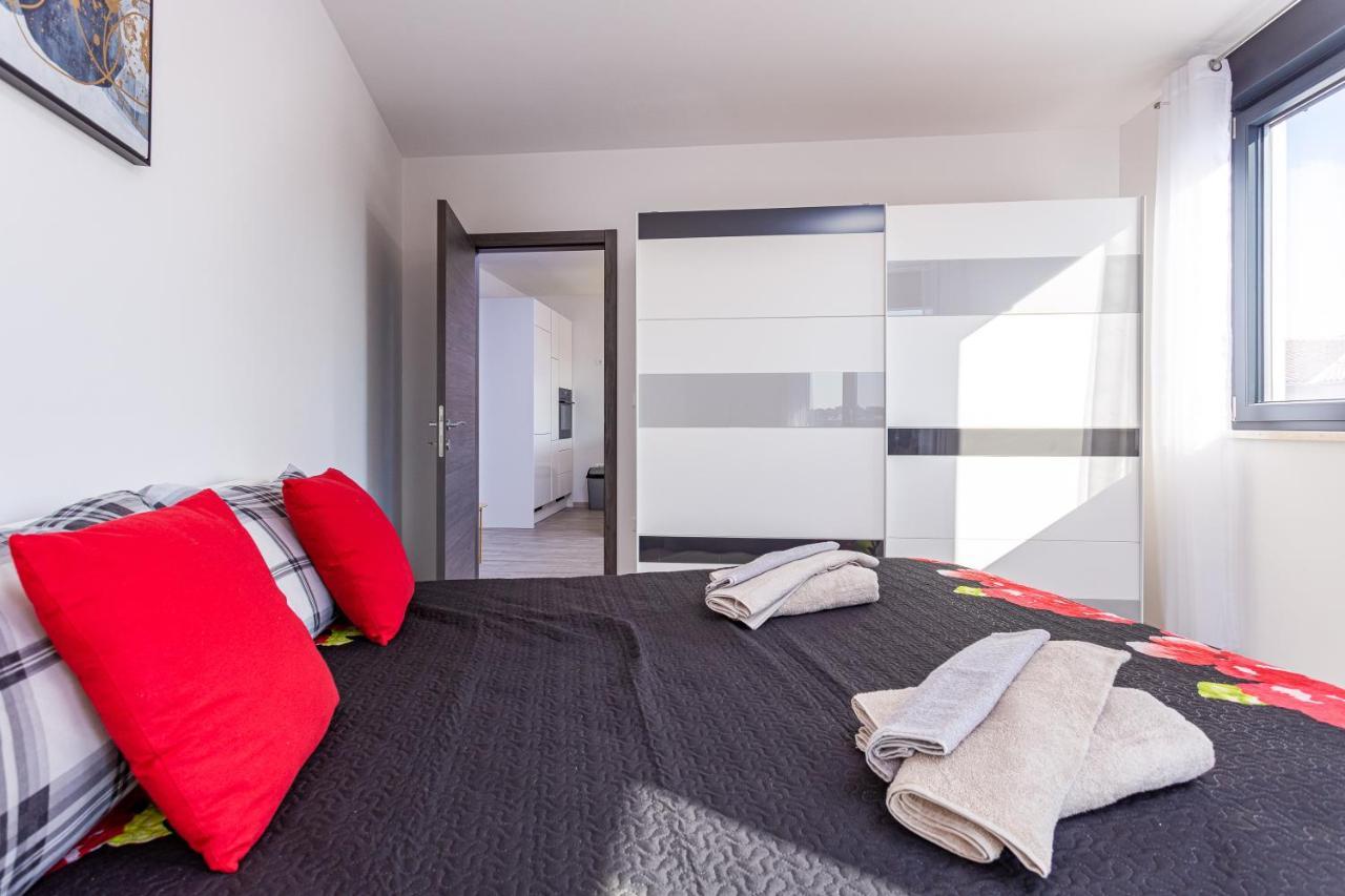 Apartment M****, New City Apartment + Parking PUY 외부 사진