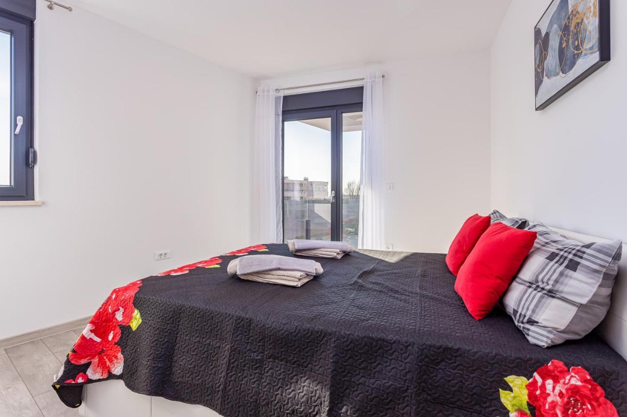 Apartment M****, New City Apartment + Parking PUY 외부 사진